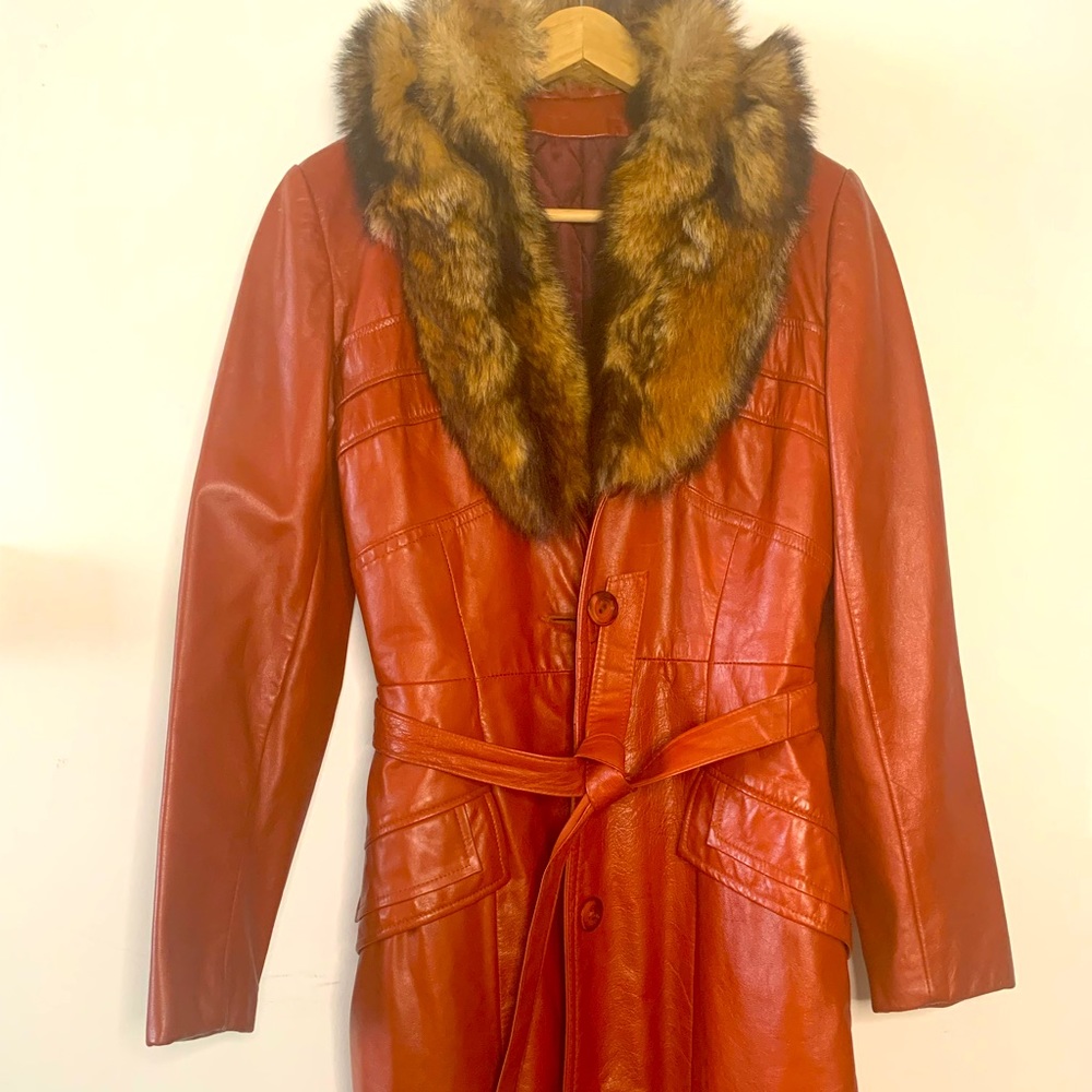 Vintage Women’s Brown Leather Coat
